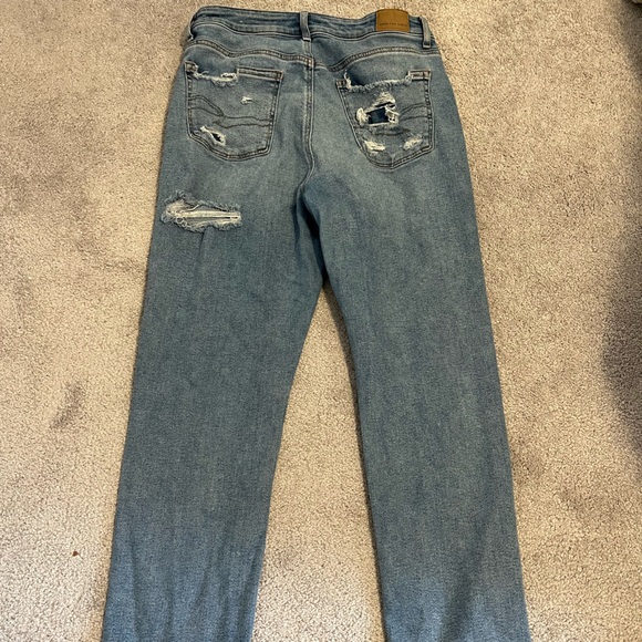 American Eagle Mom Jeans - Picture 3 of 4